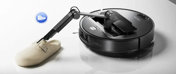 Roborock Saros Z70: The Robot Vacuum With an Arm and Legs